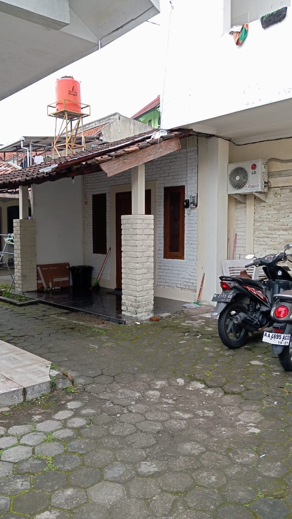 Saatnya Investasi Rumah Kost 13 Kamar Furnish Lokasi Jalan Seturan