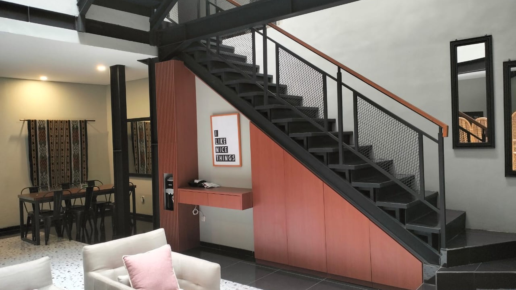 34 Kamar Exclusive Kost Kost an Brand New di Menteng Royal Suite Cikarang