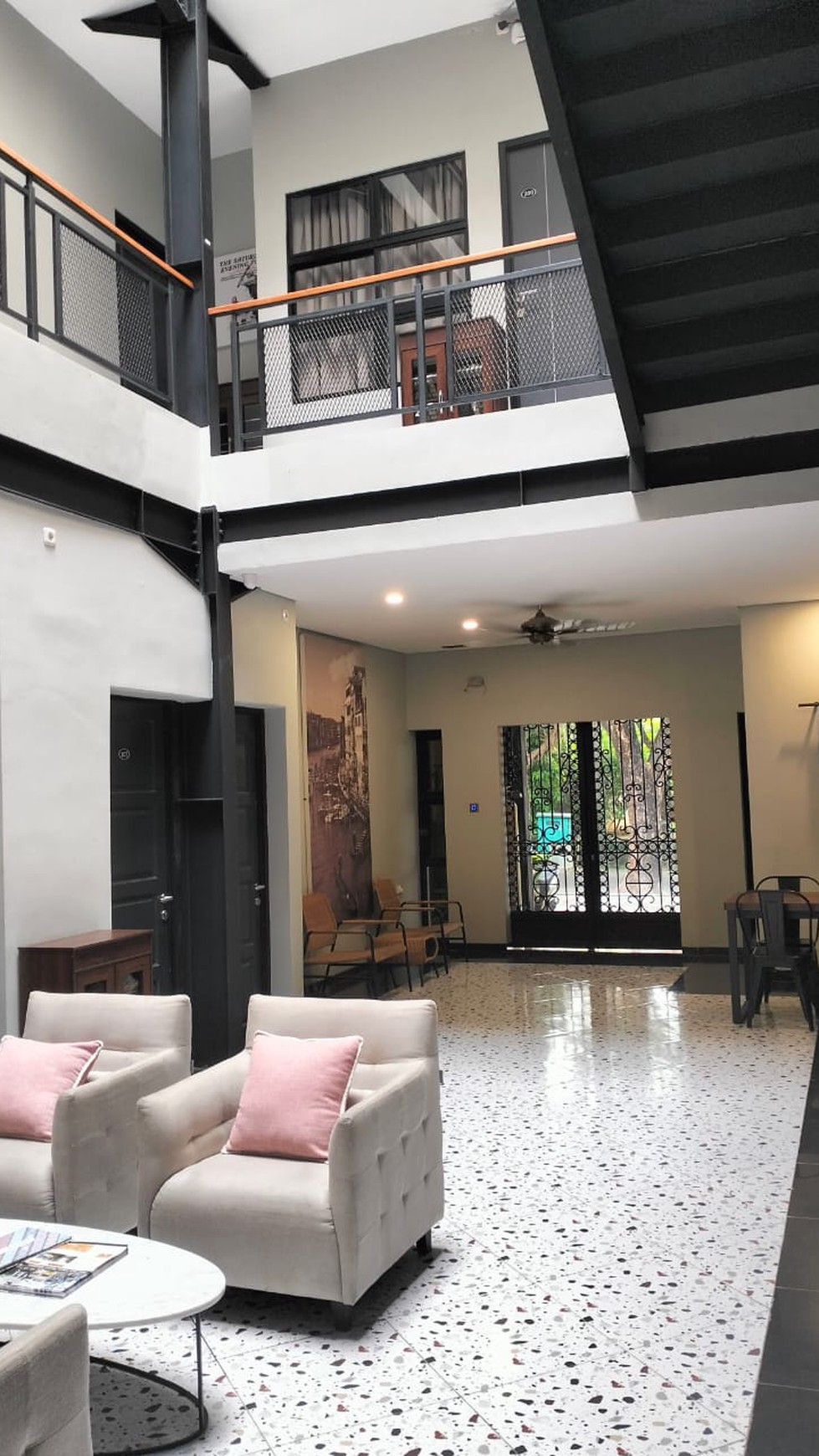 34 Kamar Exclusive Kost Kost an Brand New di Menteng Royal Suite Cikarang