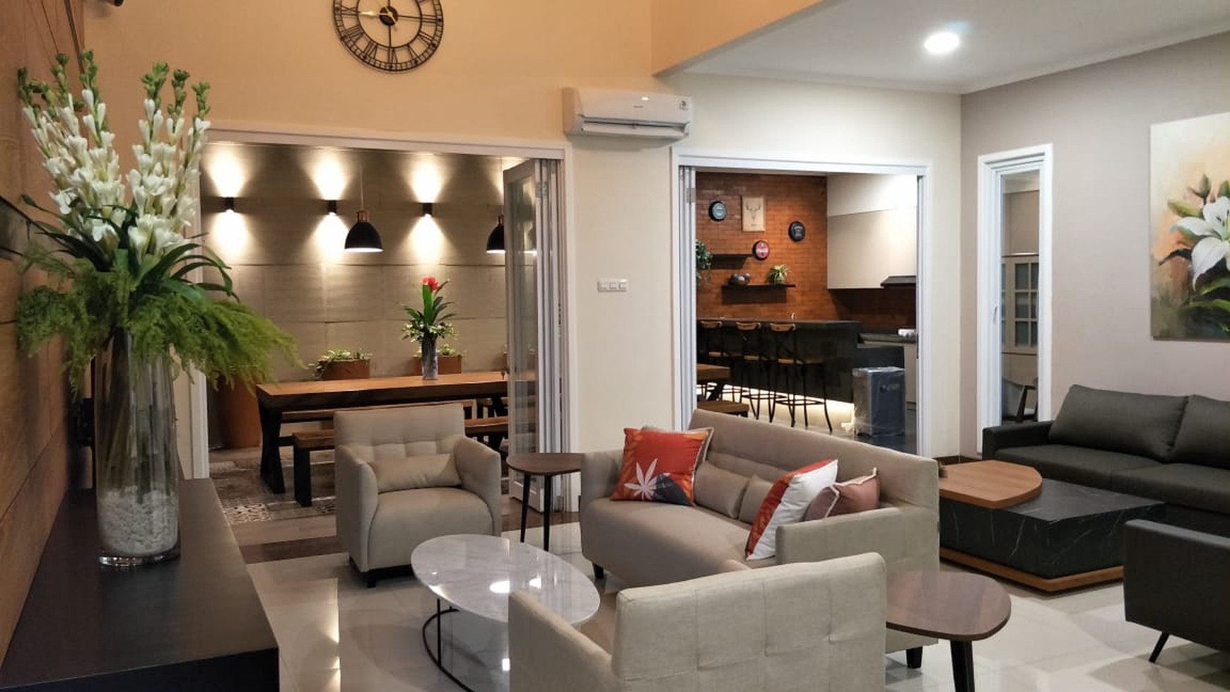 14 Kamar Exclusive Kost Kost an di Astaka Suite Residence Lippo Cikarang