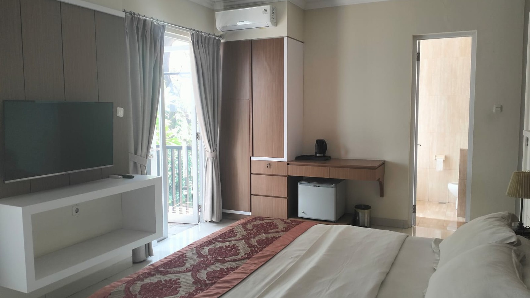 14 Kamar Exclusive Kost Kost an di Astaka Suite Residence Lippo Cikarang
