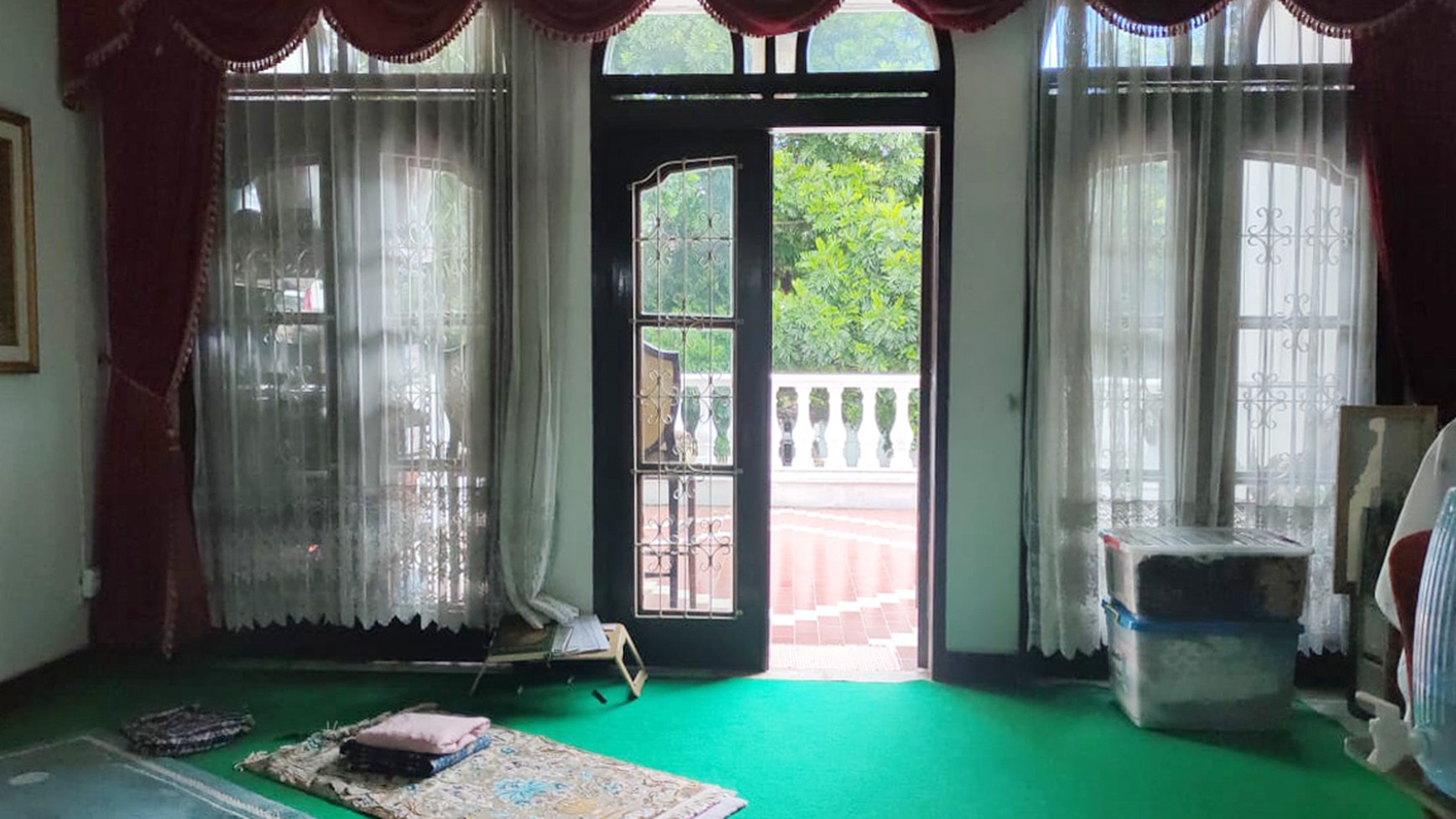 Dijual Rumah Asri di Mainroad Sutami, Bandung Utara 