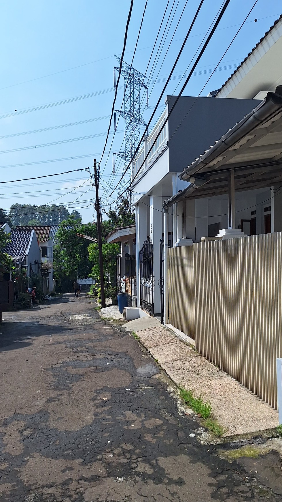 Rumah 2 Lantai Dalam Lingkungan Aman dan Nyaman di Cinangka