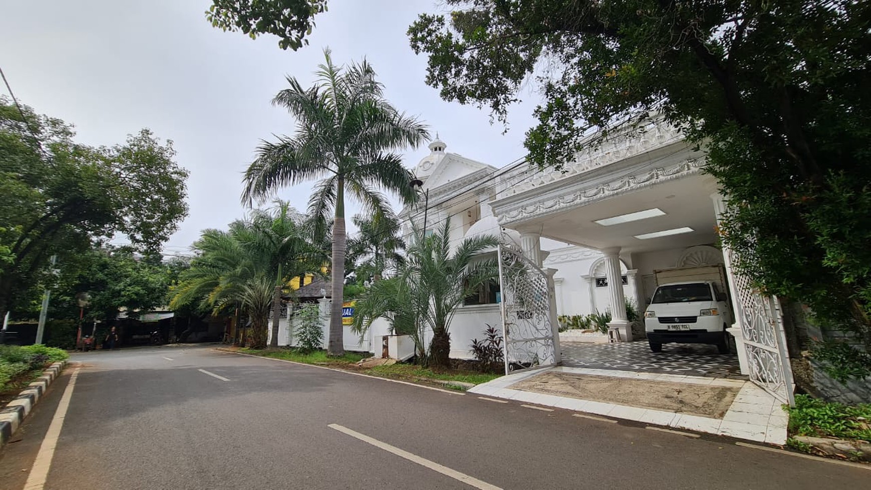 Rumah Mewah Di Pondok Kelapa Duren Sawit