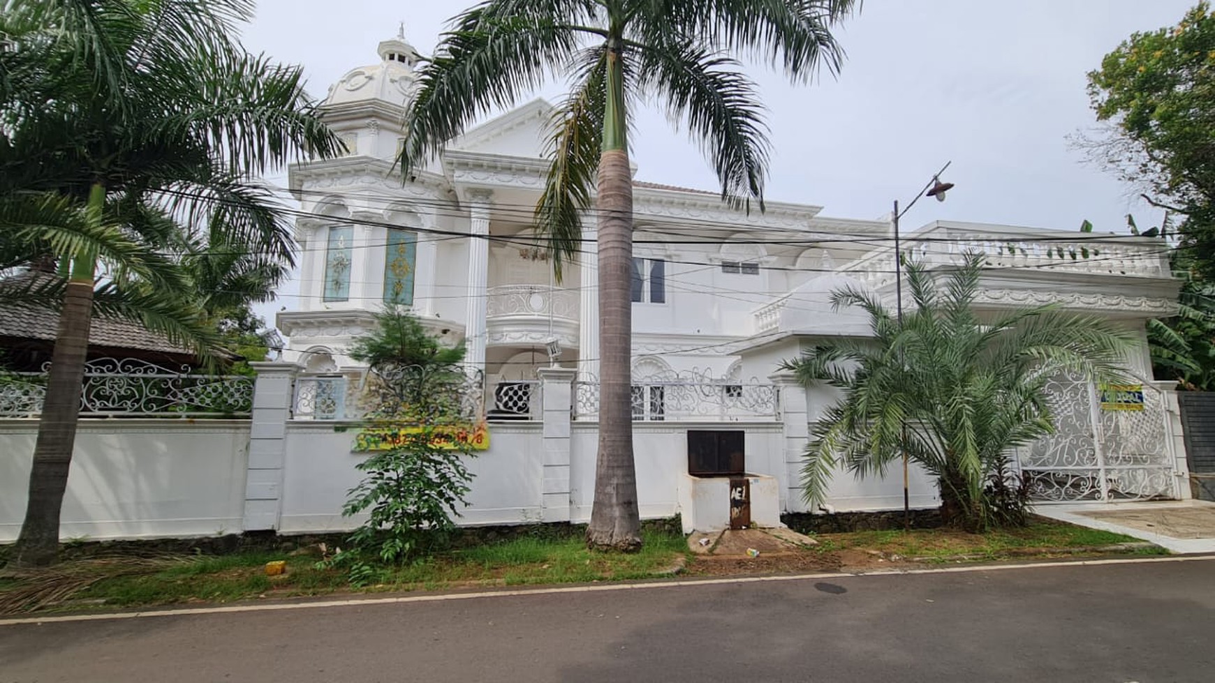 Rumah Mewah Di Pondok Kelapa Duren Sawit