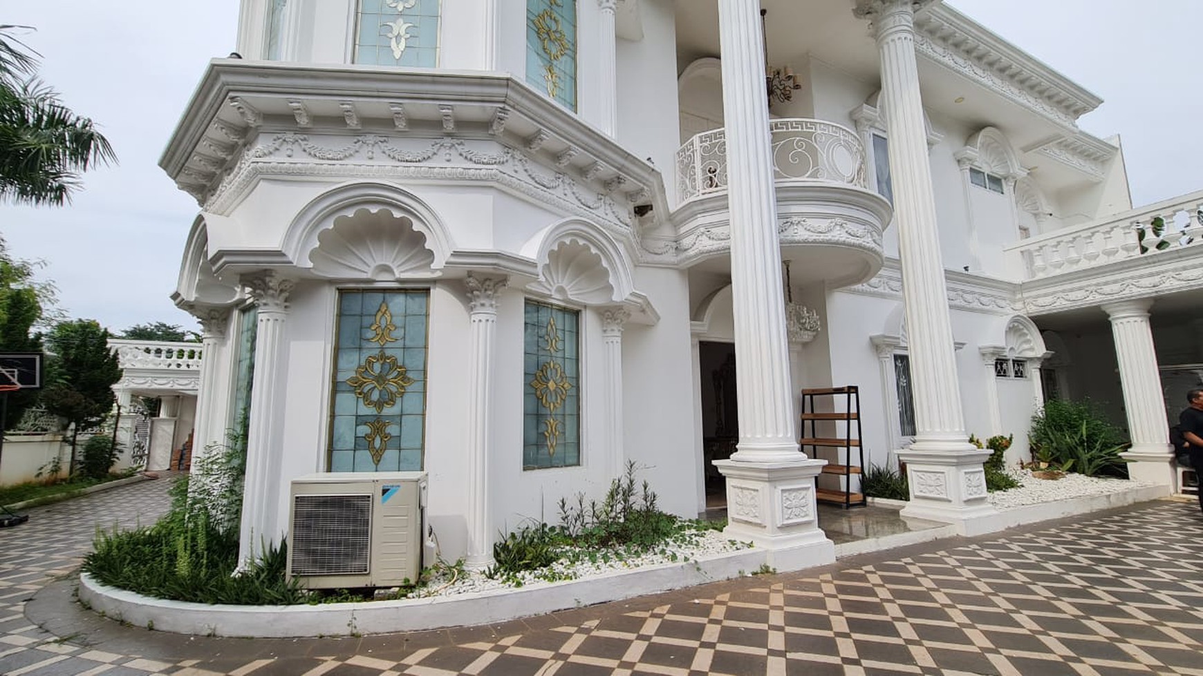 Rumah Mewah Di Pondok Kelapa Duren Sawit