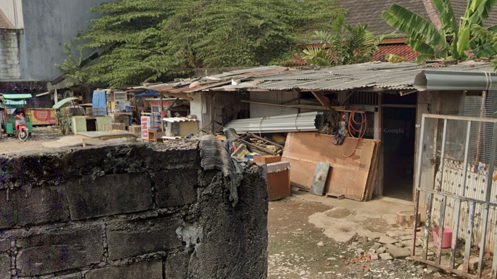 Rumah Hitung Tanah Area Cipete