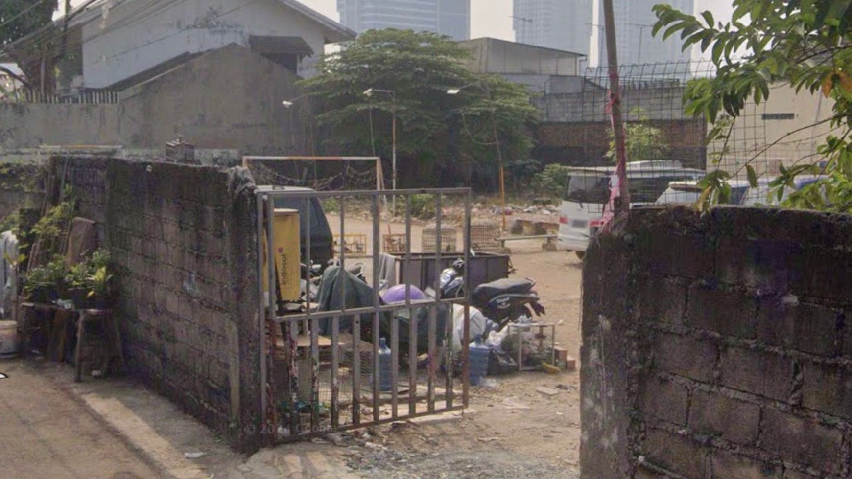 Rumah Hitung Tanah Area Cipete