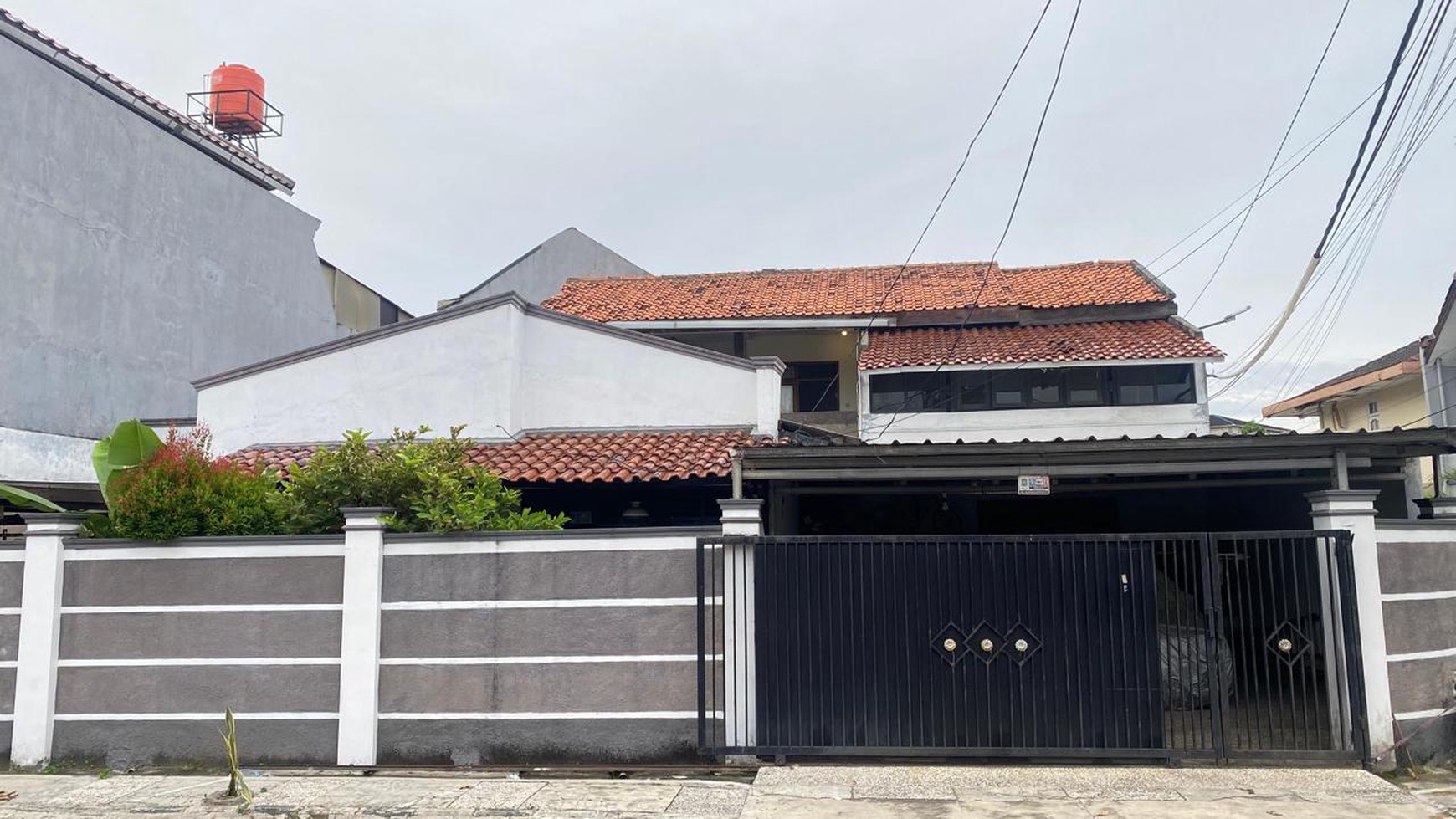 Rumah Hitung Tanah Area Cipete