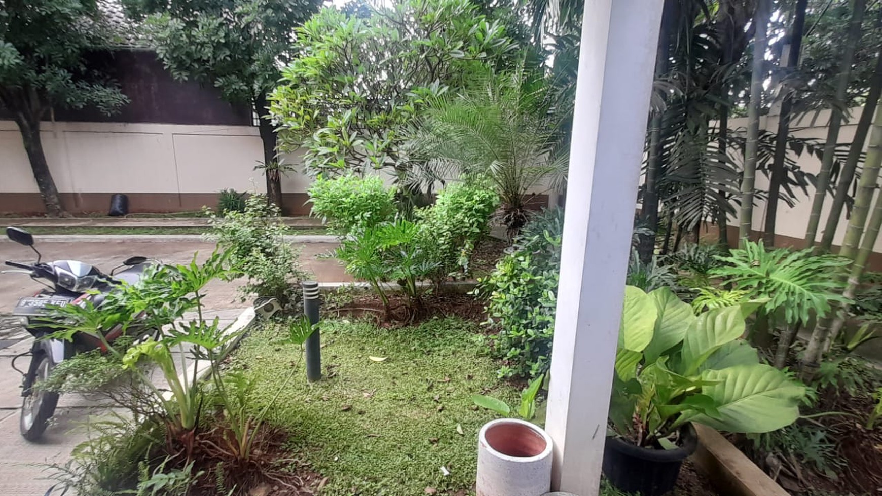 Rumah Hitung Tanah Area Cipete