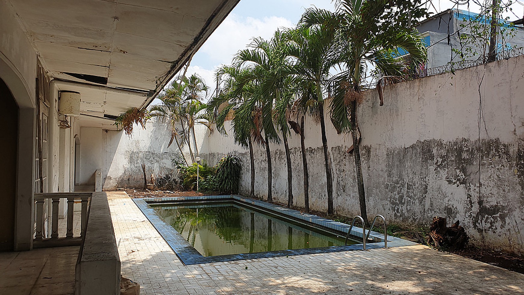 Rumah Tua di Bangka Raya Cocok Untuk Bisnis