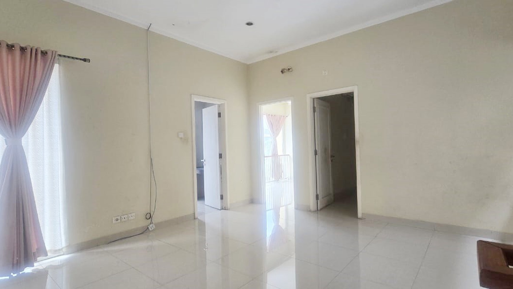 Rumah Bagus,dalam ruangan rapih di Bintaro Jaya Tanggerang selatan