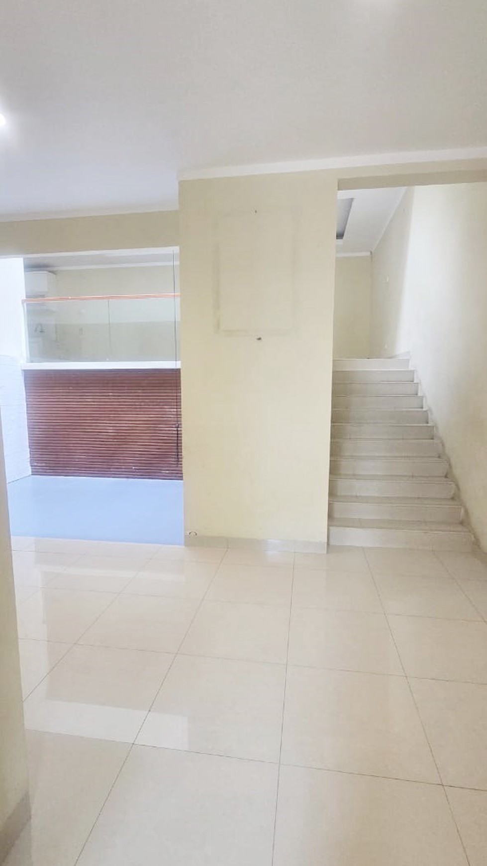 Rumah Bagus,dalam ruangan rapih di Bintaro Jaya Tanggerang selatan