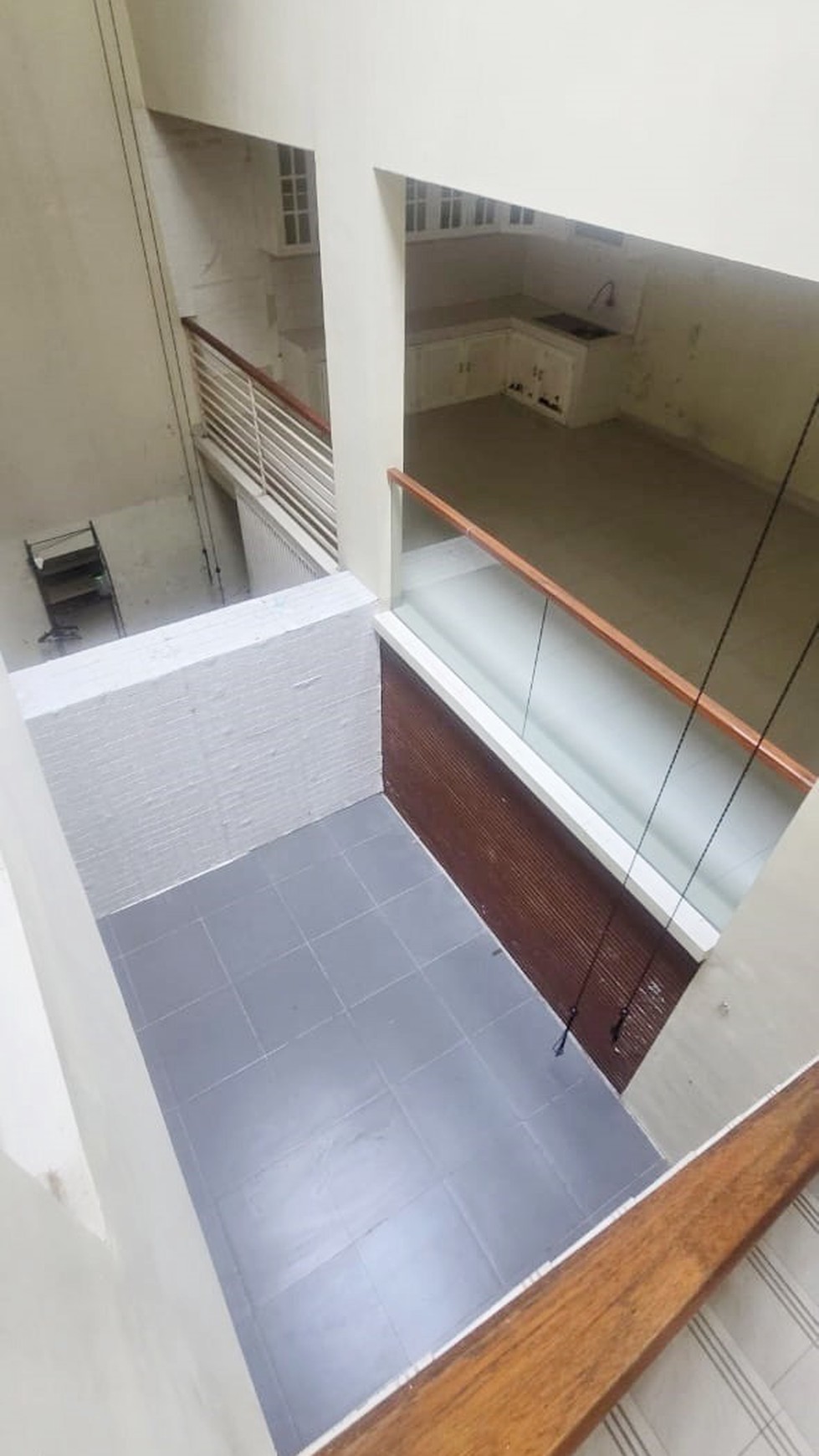 Rumah Bagus,dalam ruangan rapih di Bintaro Jaya Tanggerang selatan