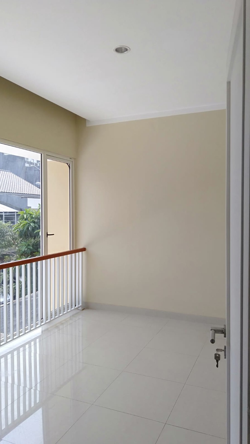 Rumah Bagus,dalam ruangan rapih di Bintaro Jaya Tanggerang selatan