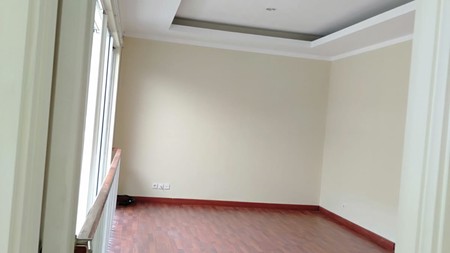 Rumah Bagus,dalam ruangan rapih di Bintaro Jaya Tanggerang selatan