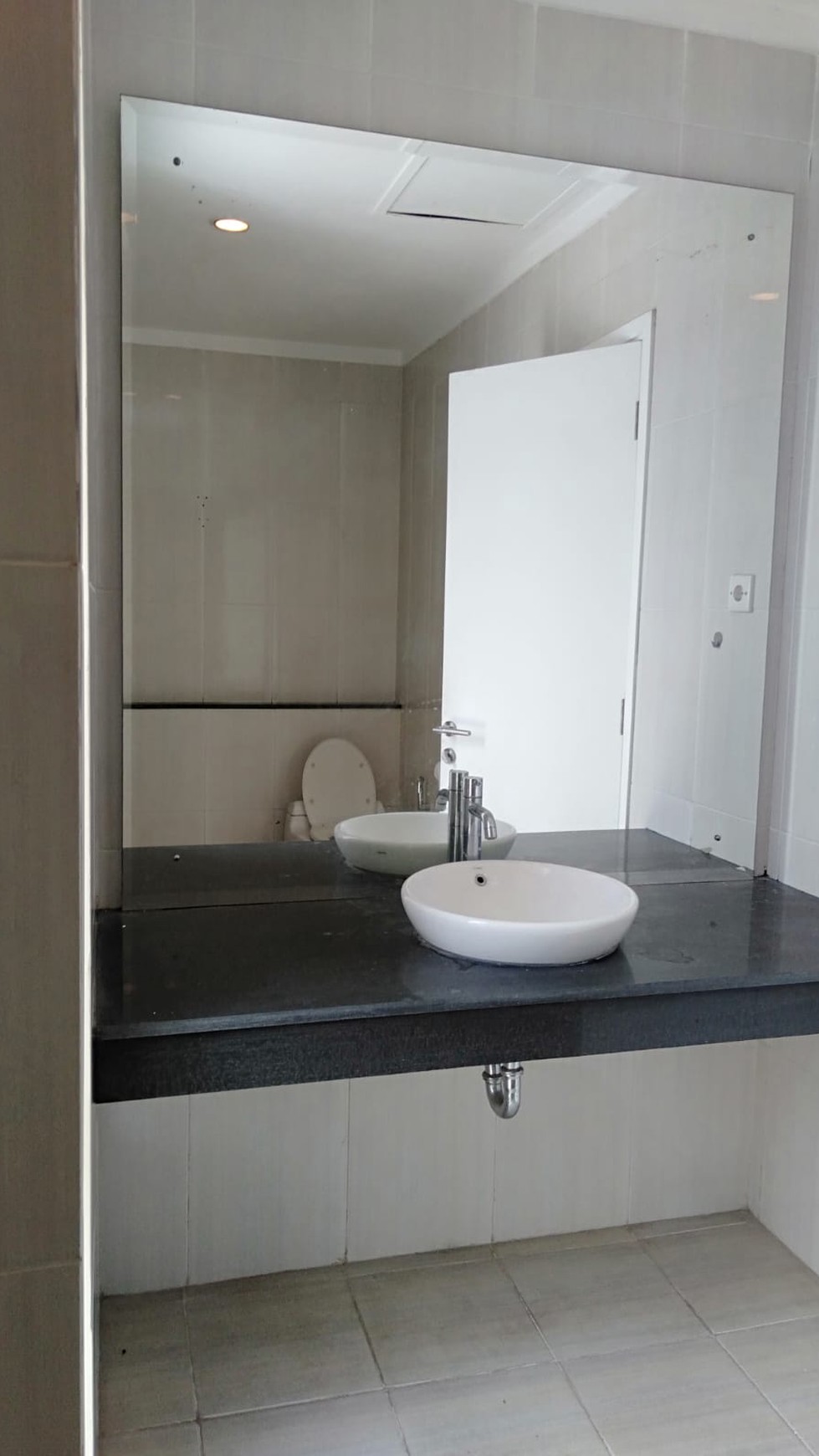 Rumah Bagus,dalam ruangan rapih di Bintaro Jaya Tanggerang selatan