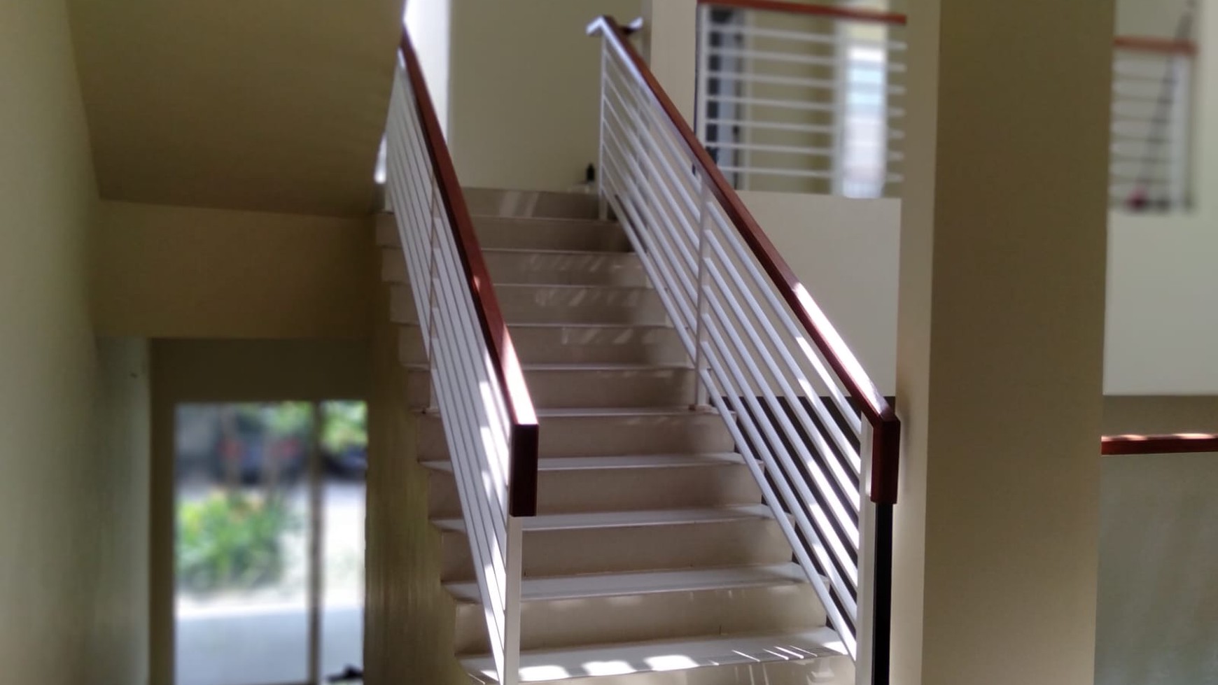 Rumah Bagus,dalam ruangan rapih di Bintaro Jaya Tanggerang selatan