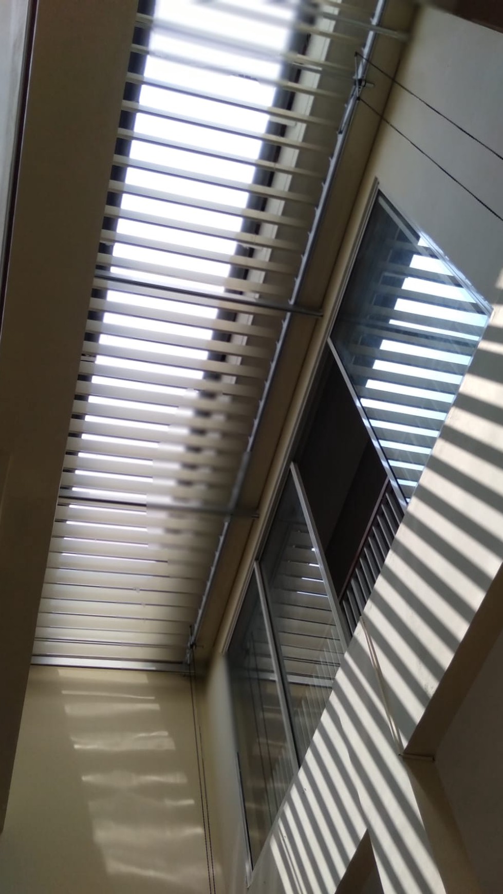 Rumah Bagus,dalam ruangan rapih di Bintaro Jaya Tanggerang selatan