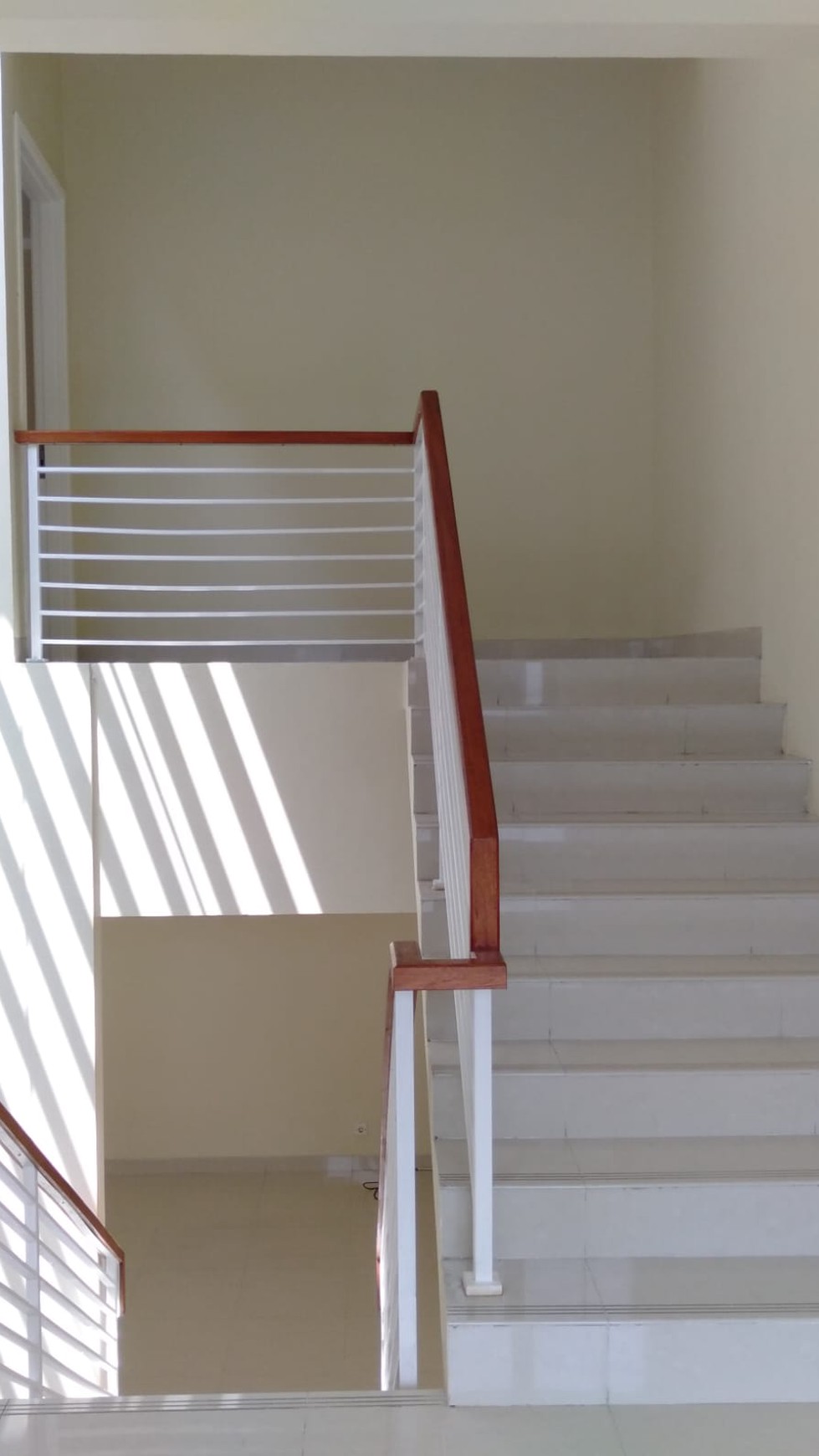 Rumah Bagus,dalam ruangan rapih di Bintaro Jaya Tanggerang selatan