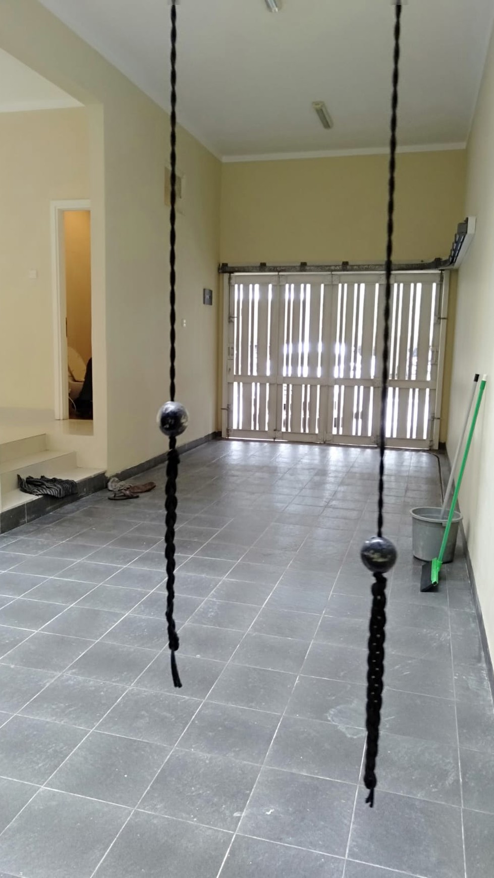 Rumah Bagus,dalam ruangan rapih di Bintaro Jaya Tanggerang selatan