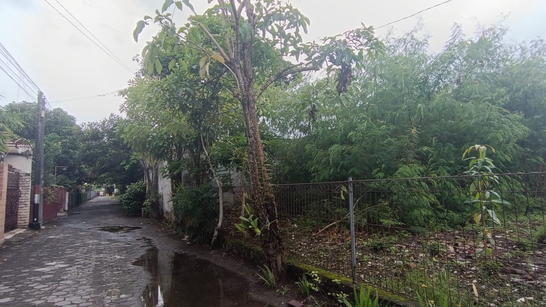 Tanah 218 Meter Persegi Lokasi dekat Jalan Raya Godean.