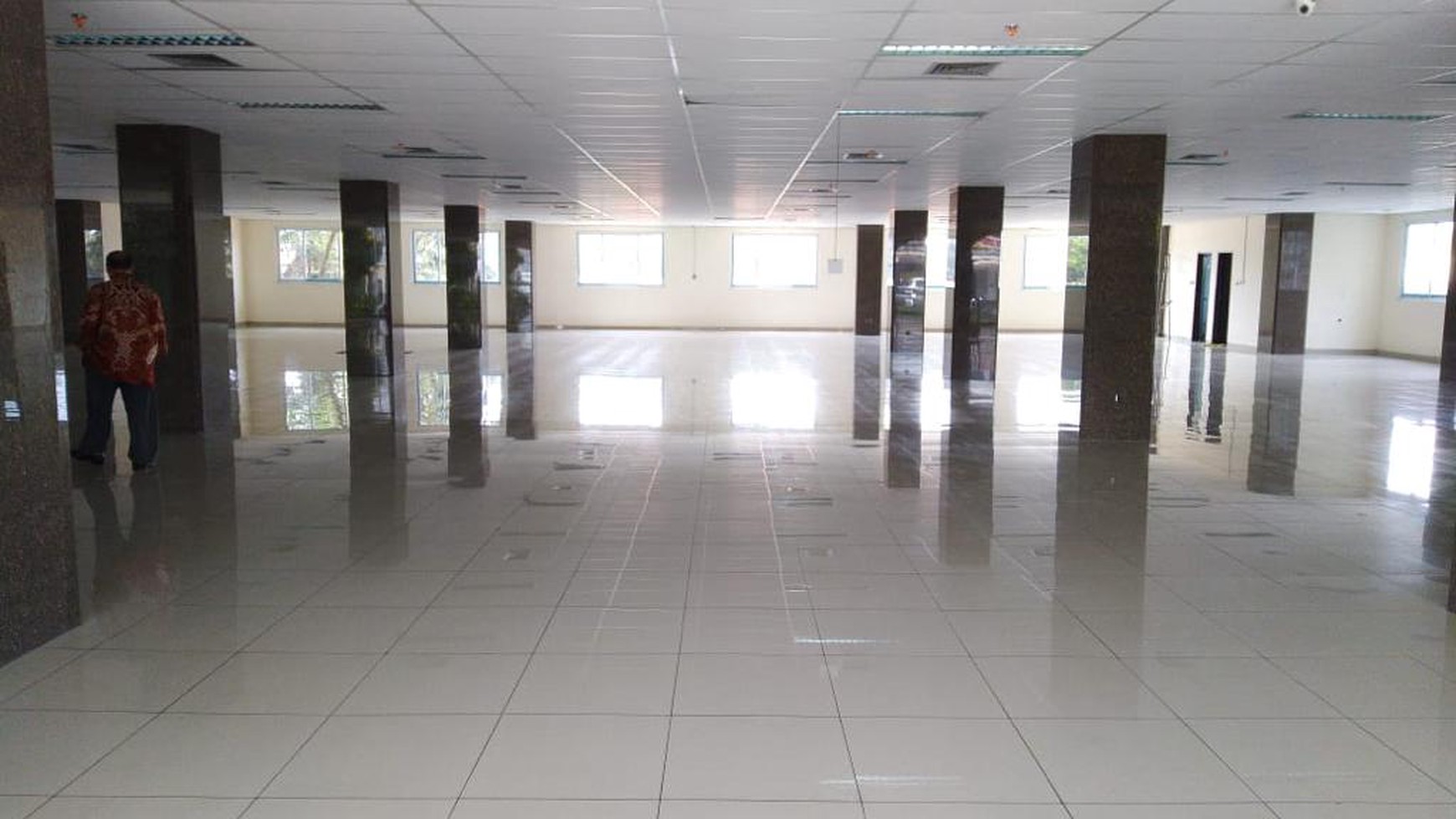 Dijual Gedung Kantor Brand New