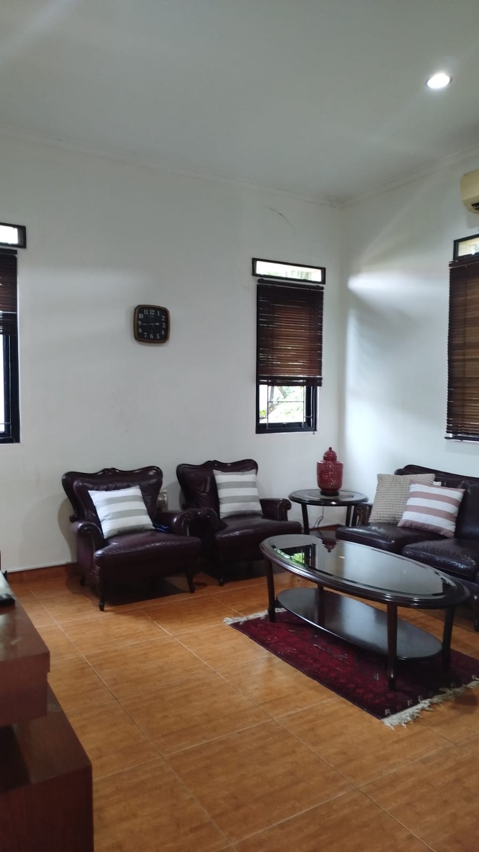 Dijual Rumah 2 Lantai lokasi strategis siap Huni di Bintaro