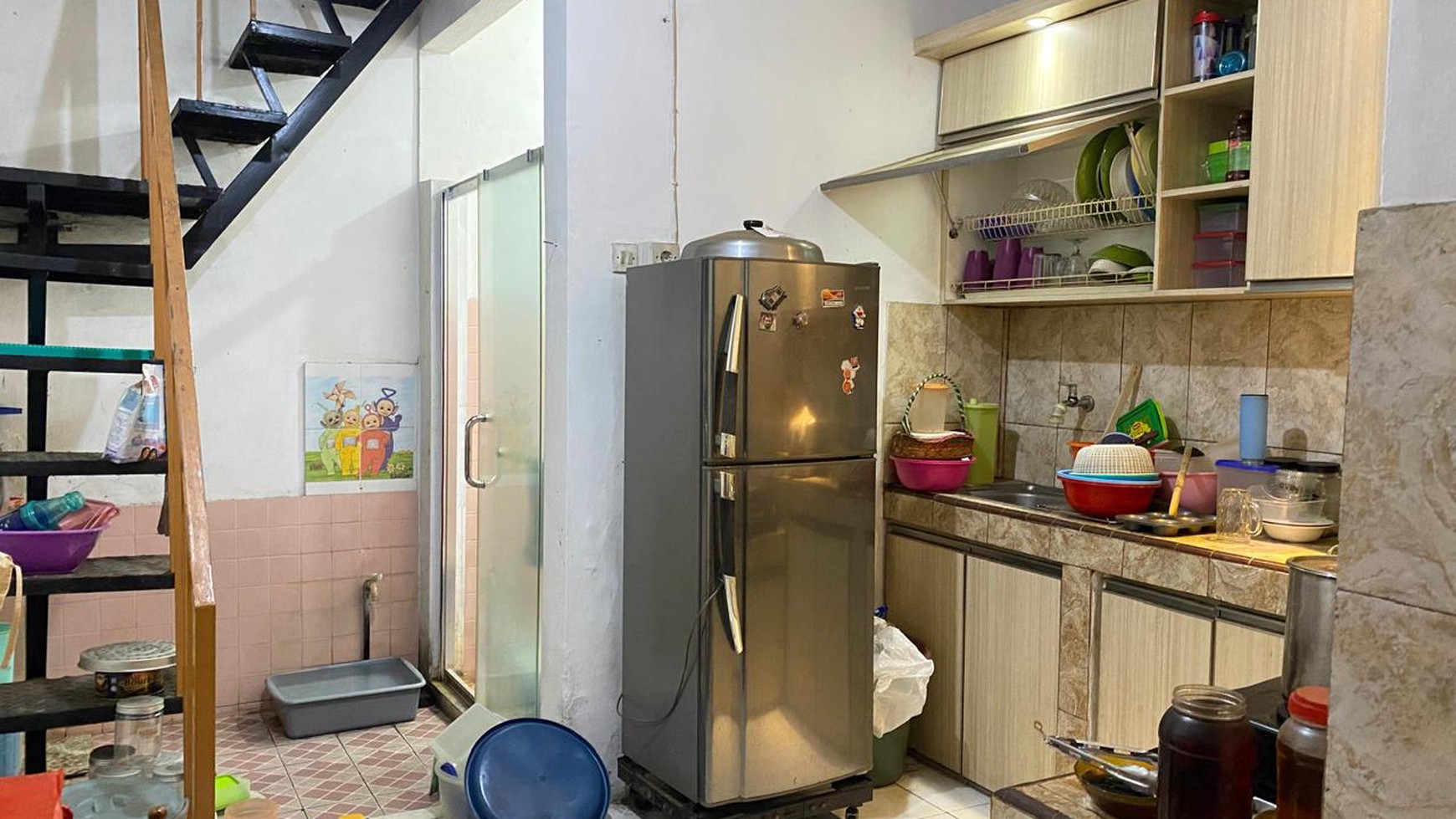 Rumah Bagus Di Perum Garuda, Jl Simponi Raya Cipondoh Tangerang