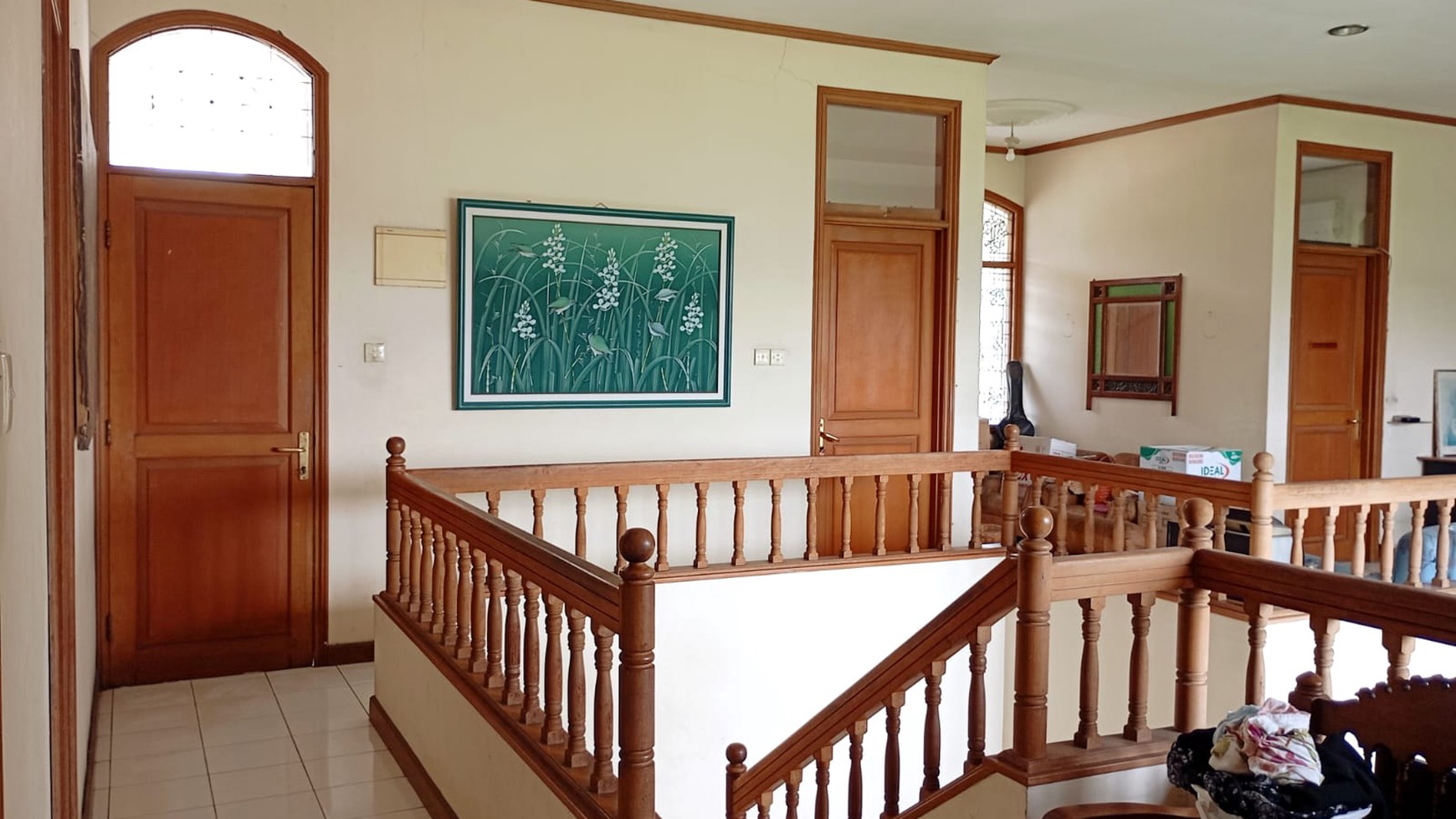 Rumah 2 lantai, posisi di Hook, di Rengas