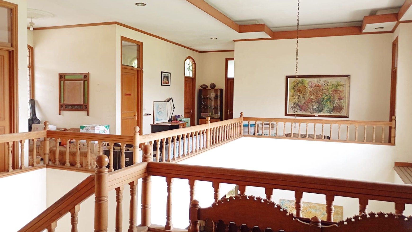 Rumah 2 lantai, posisi di Hook, di Rengas