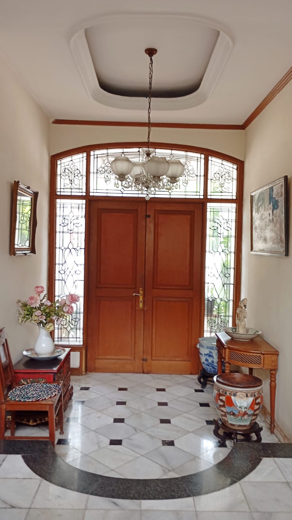 Rumah 2 lantai, posisi di Hook, di Rengas
