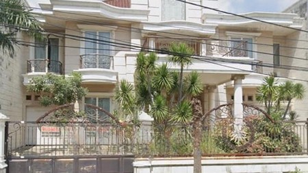 *RUMAH JALAN UTAMA ARAYA 1000 M2 MURAH BANGET* , Di Jual rumah siap huni di Boulevard Araya 1 Surabaya