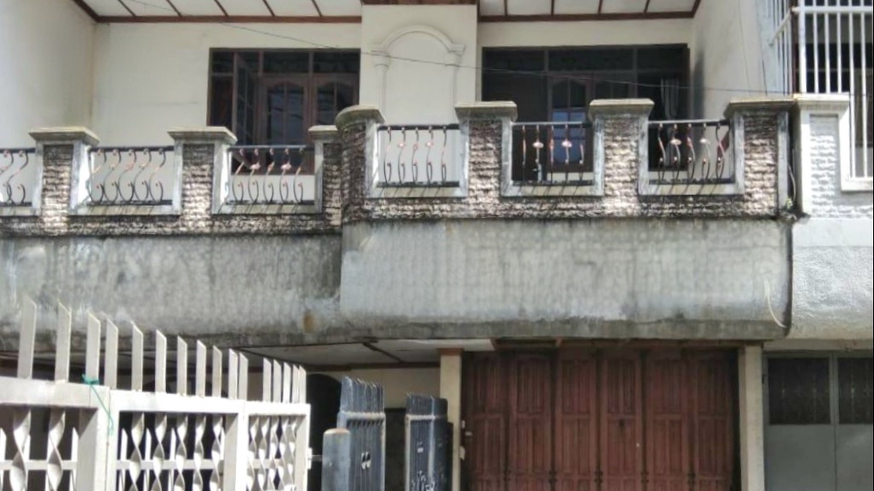 Rumah tua masih kokoh. Posisi hokkie "kantong uang" di Jln. Samanhudi, Medan Maimun. 