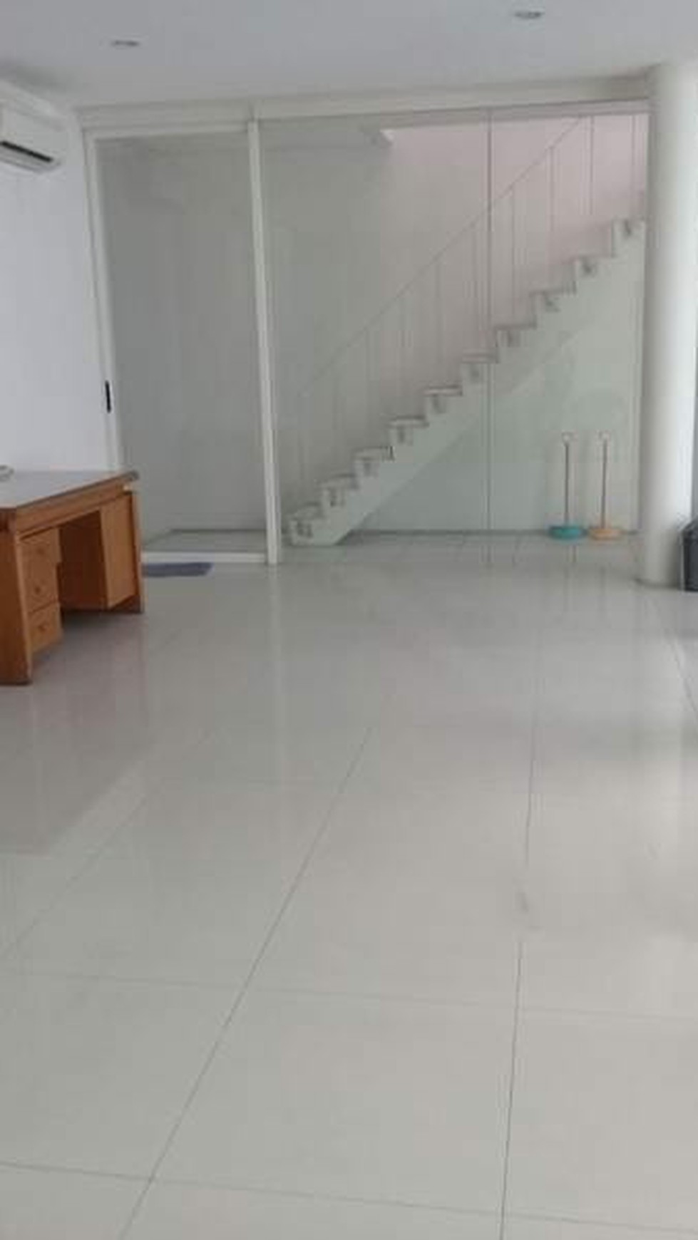 MURAH LUAS Dijual Rumah Royal Park Citraland Surabaya Barat- Luas 283 m2 - Lokasi TerDEPAN dekat GWalk dan Showroom HONDA mobil