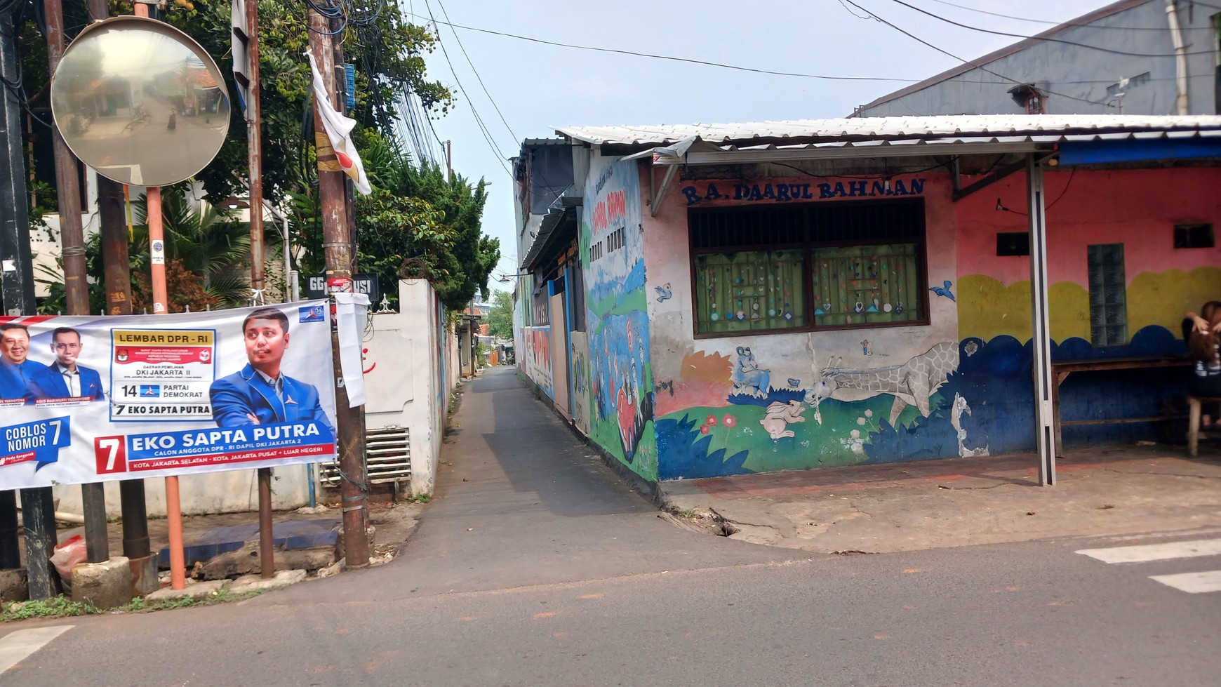 Bebas banjir ada Rooftop lokasi strategis di Ulujami dekat Pondok Indah