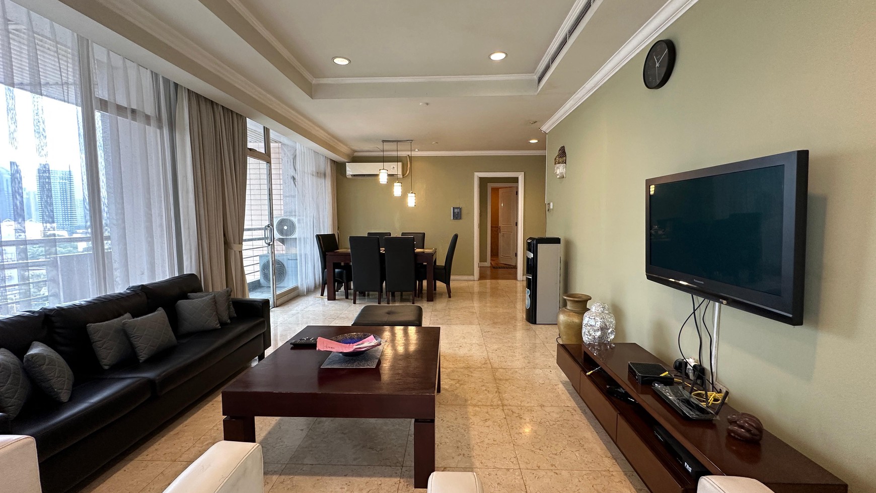 Apartemen Istana Sahid Sudirman lantai 8 