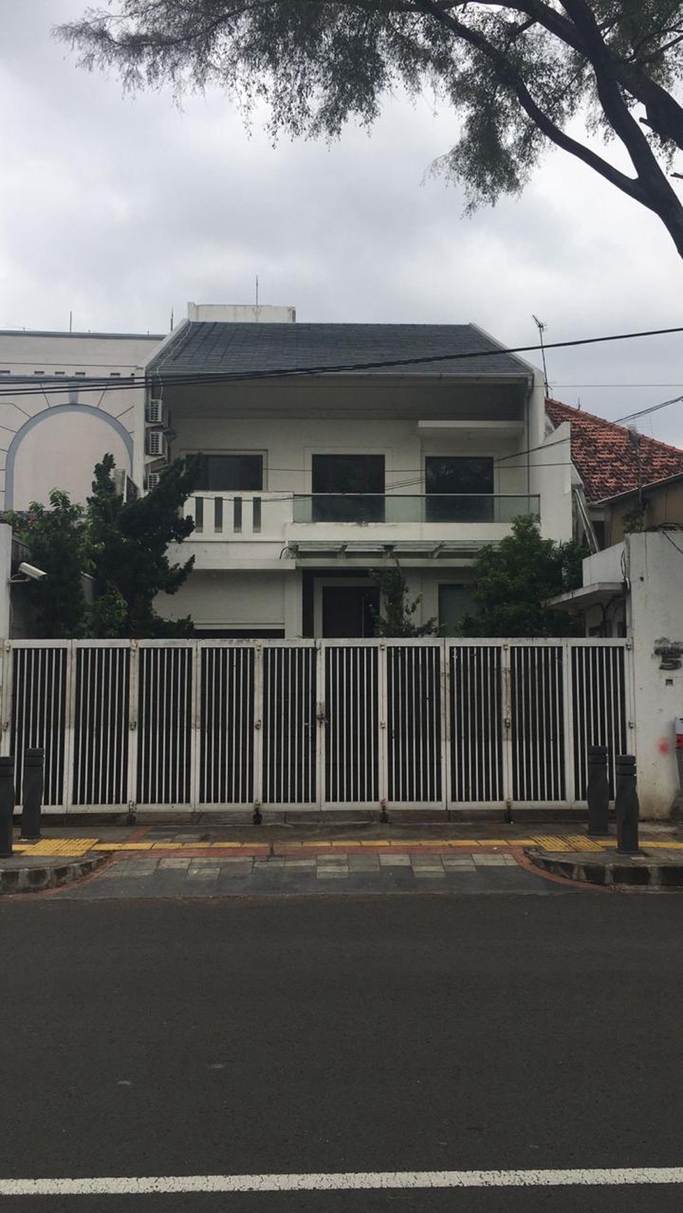 Disewakan Rumah Di Menteng 