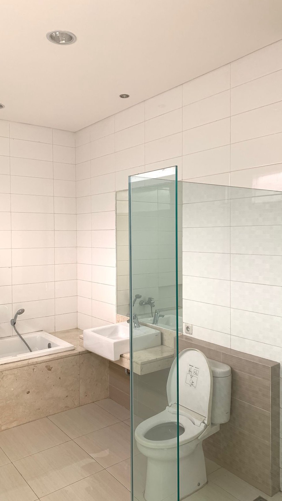 Rumah Hitung Tanah Area Cipete