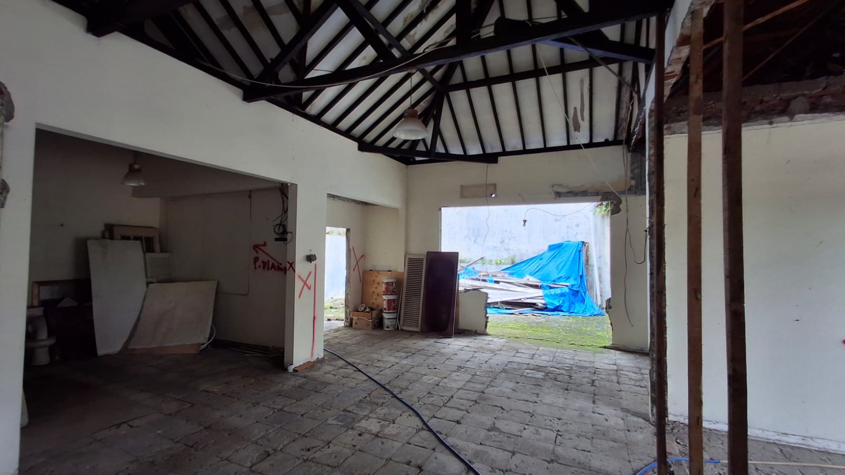 Rumah Hitung Tanah Area Cipete