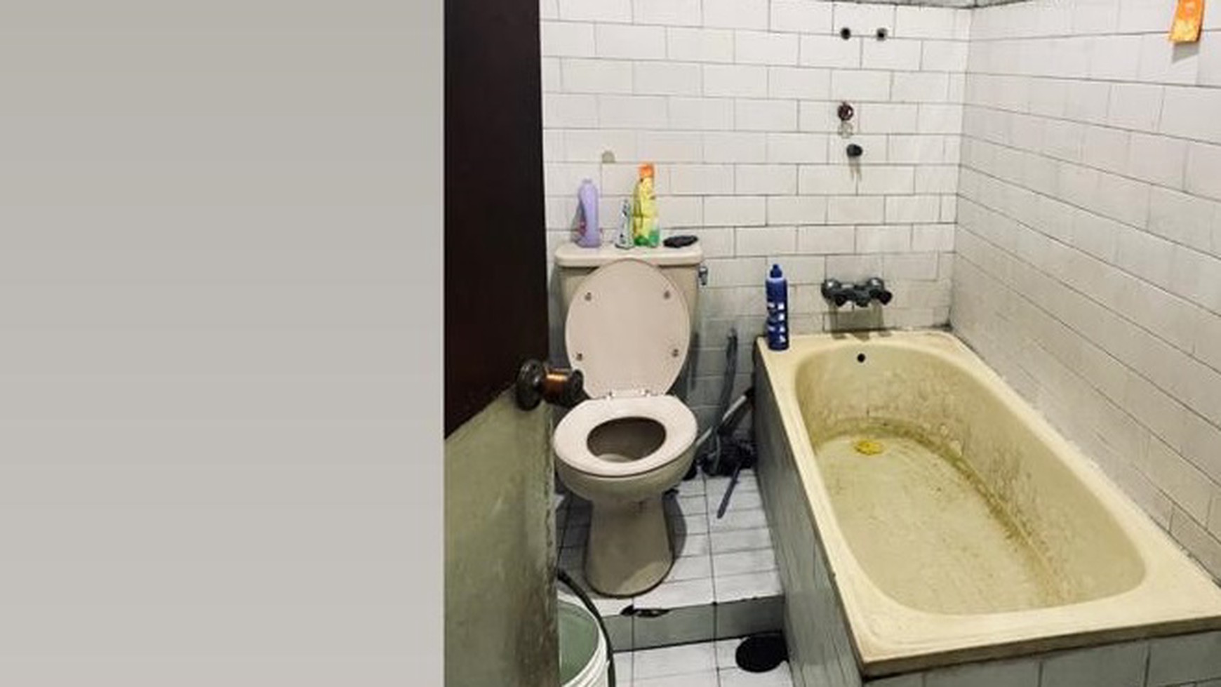 Rumah Hitung Tanah Area Cipete