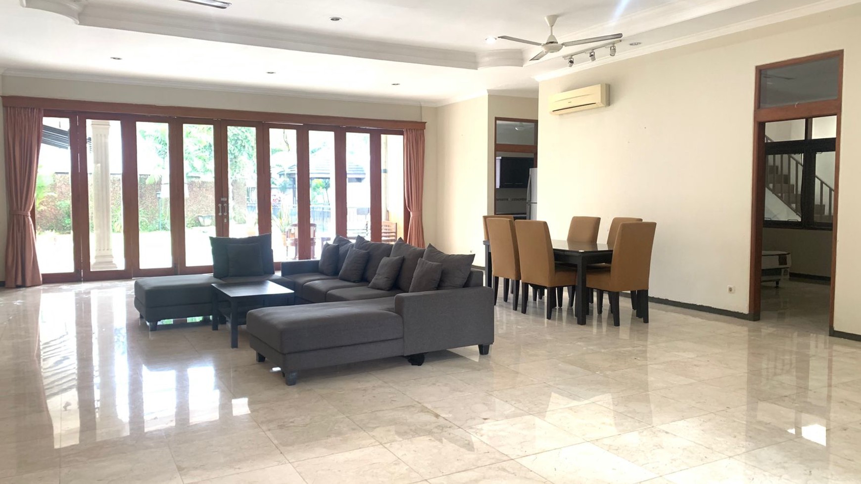 Rumah Hitung Tanah Area Cipete