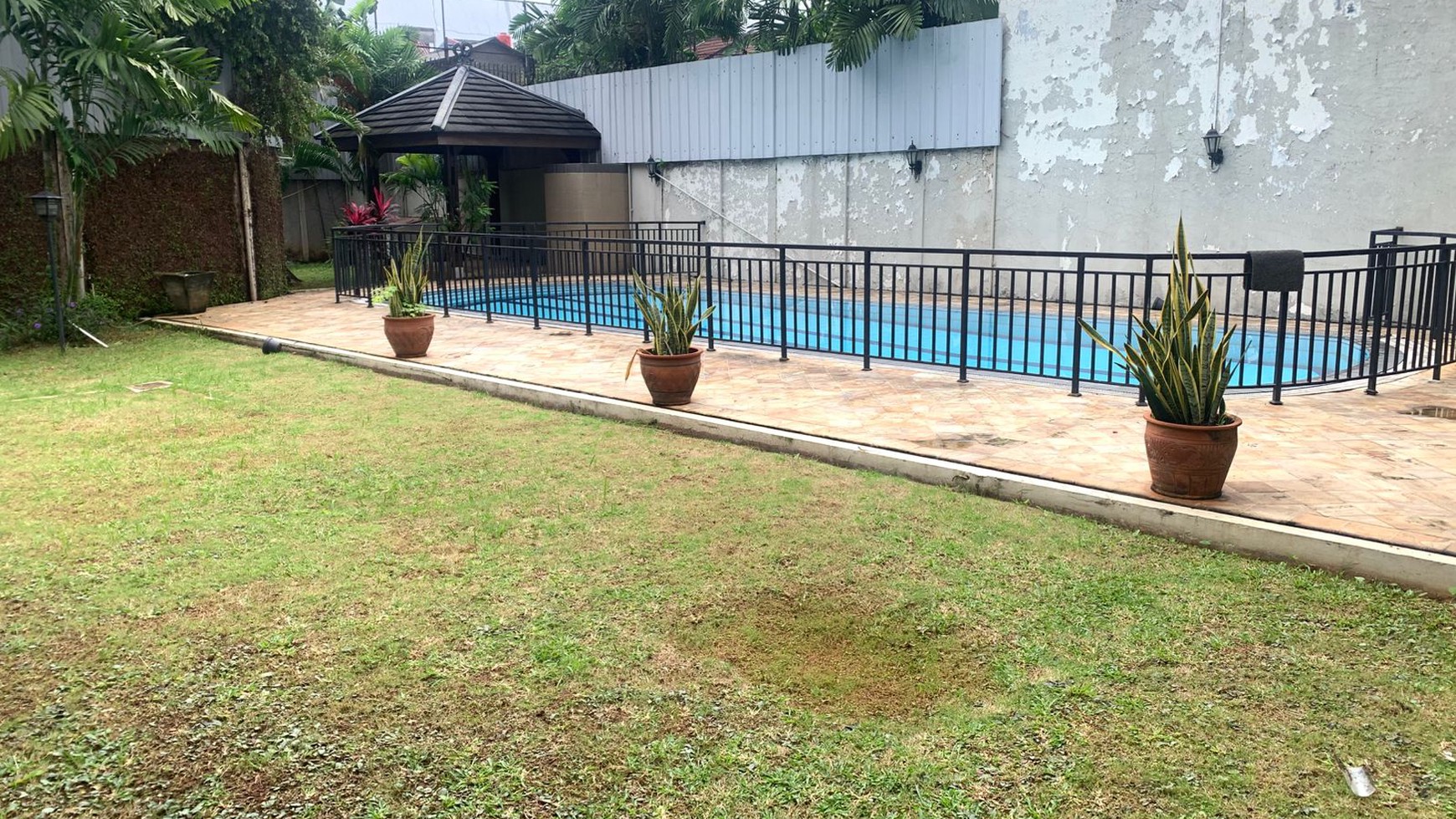 Rumah Hitung Tanah Area Cipete