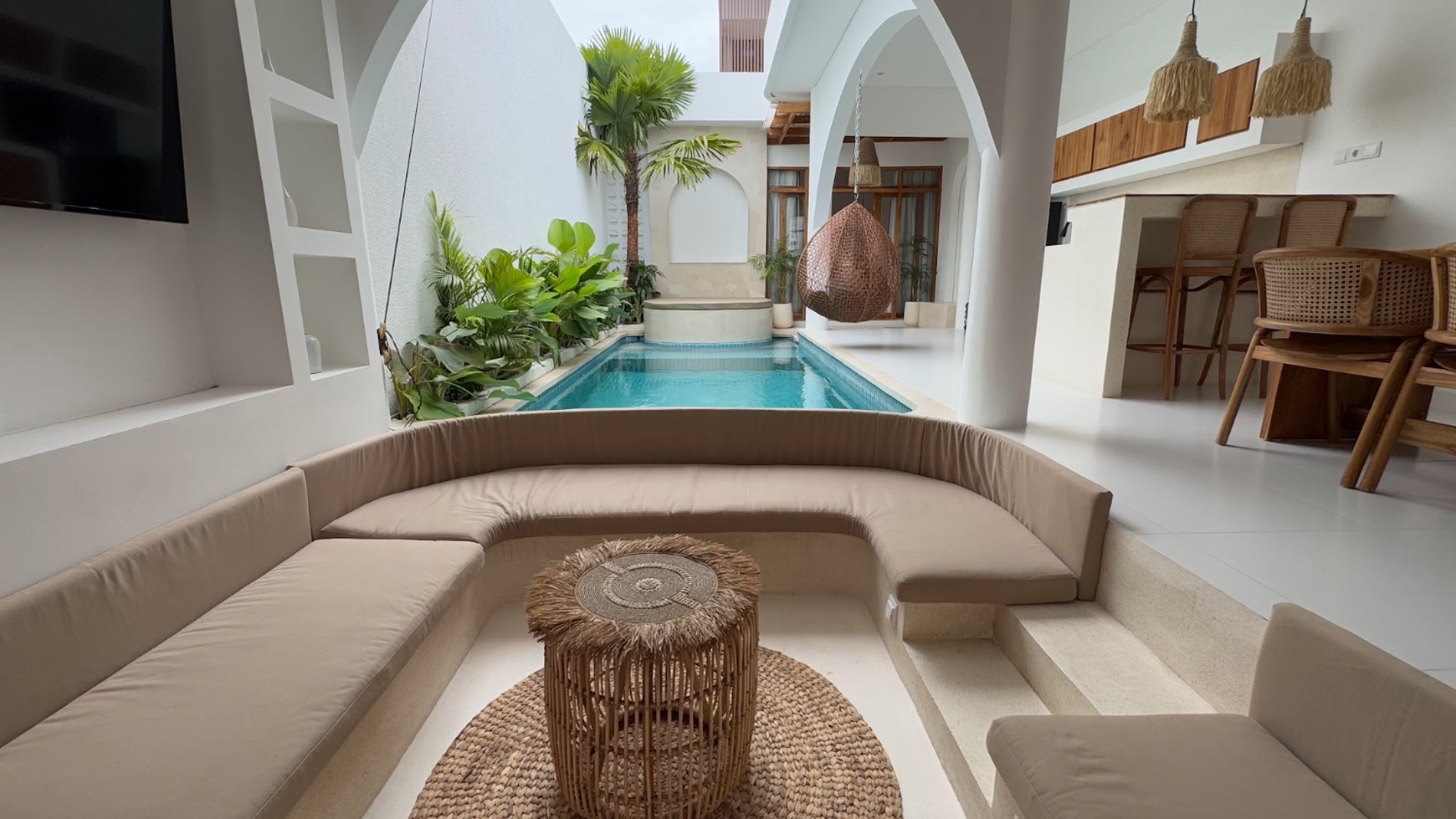 Rumah Hitung Tanah Area Cipete