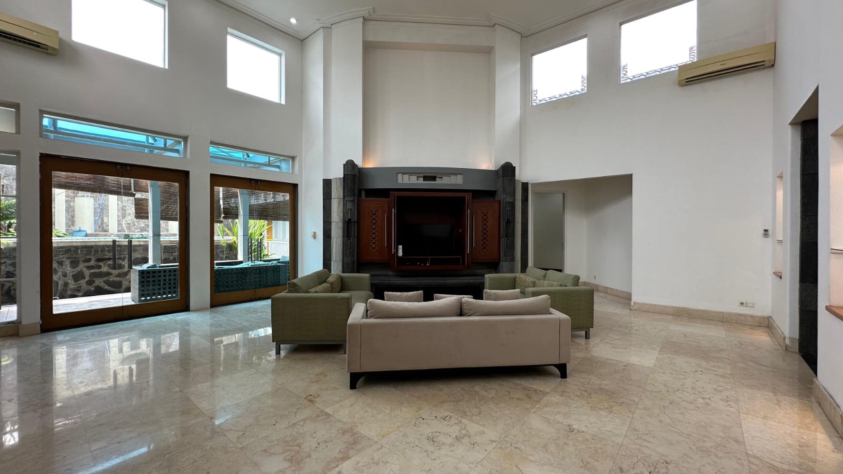 Rumah Hitung Tanah Area Cipete