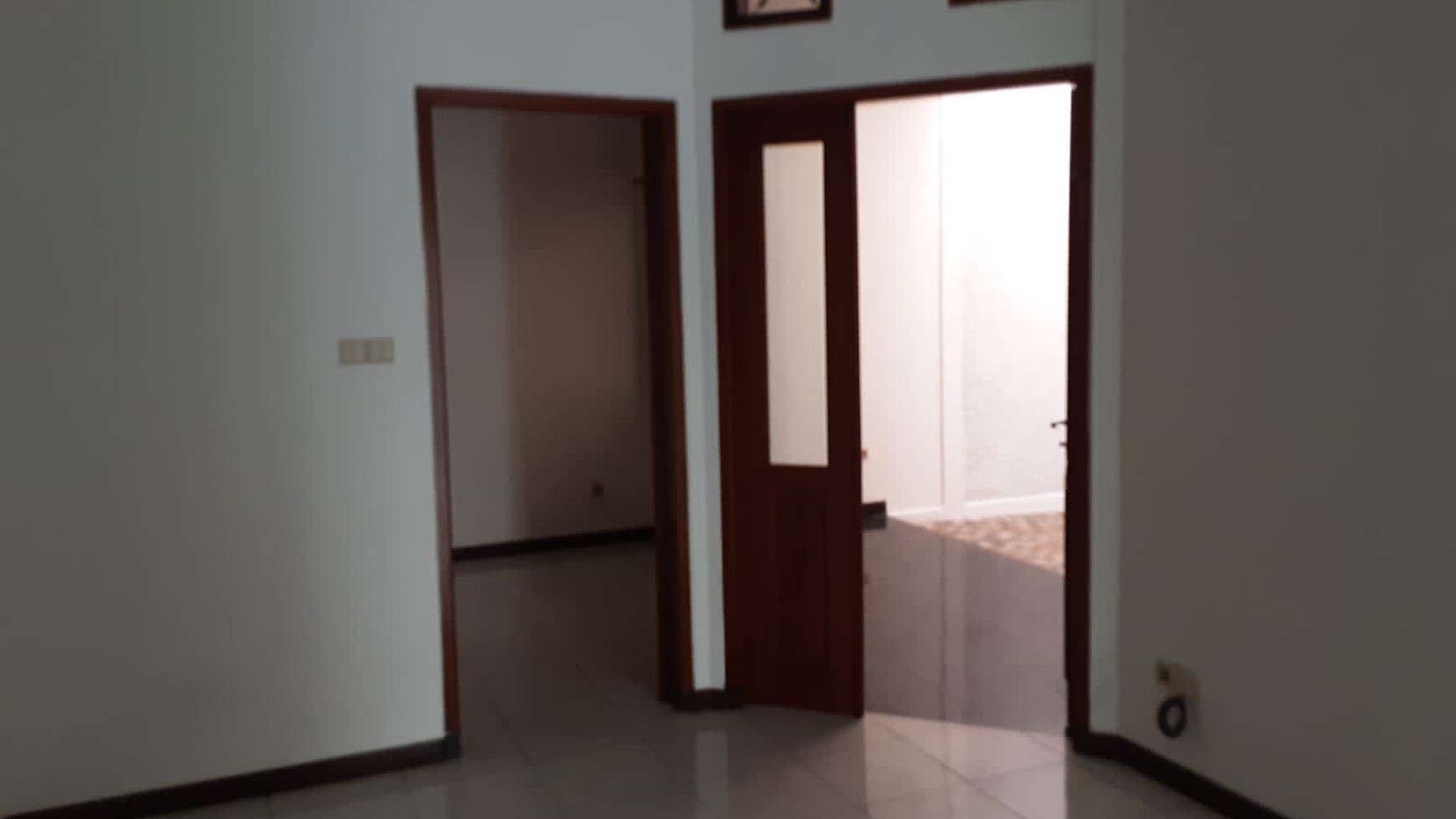 Dijual rumah lokasi strategis, tenang, nyaman, dan terawat di Perumahan Duta Gema Pesona Estate, Depok.