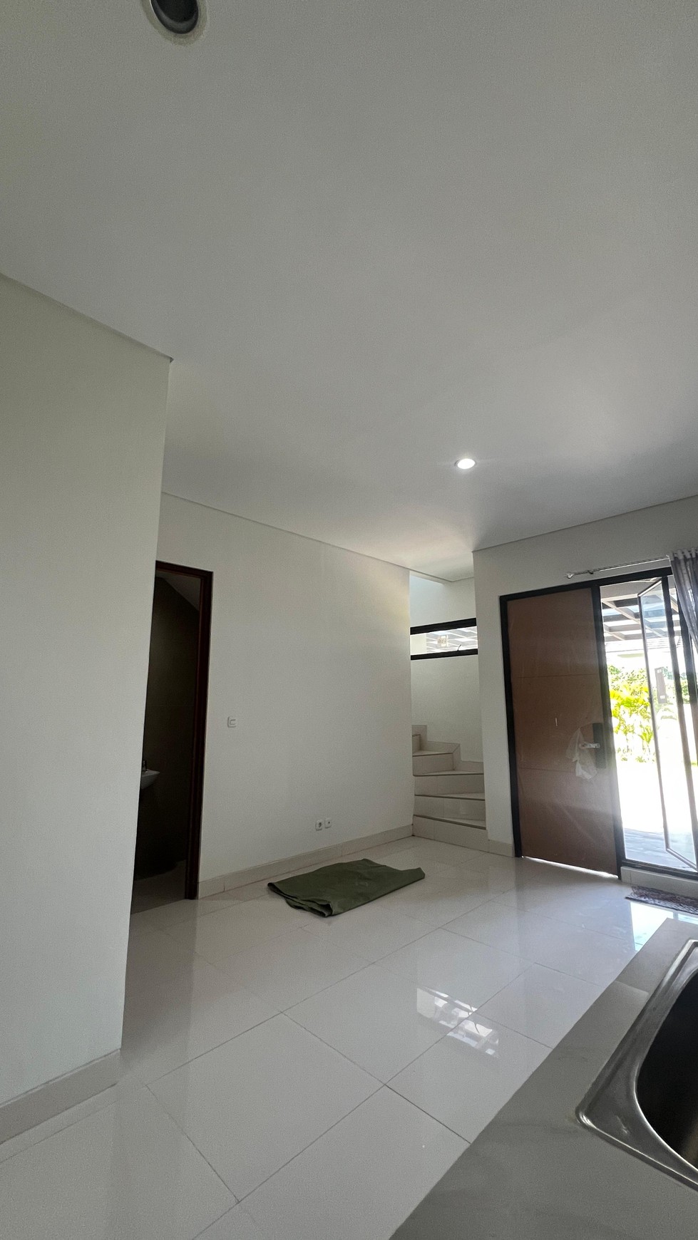 JUAL CEPAT RUMAH SIAP HUNI CLUSTER BALI RESORT TANGERANG SEPATAN