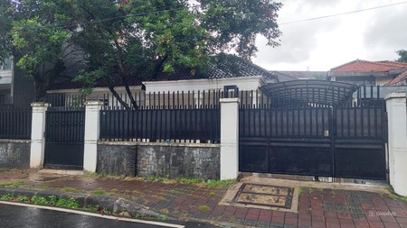 Disewakan Rumah di Menteng Cocok Untuk Silent Office