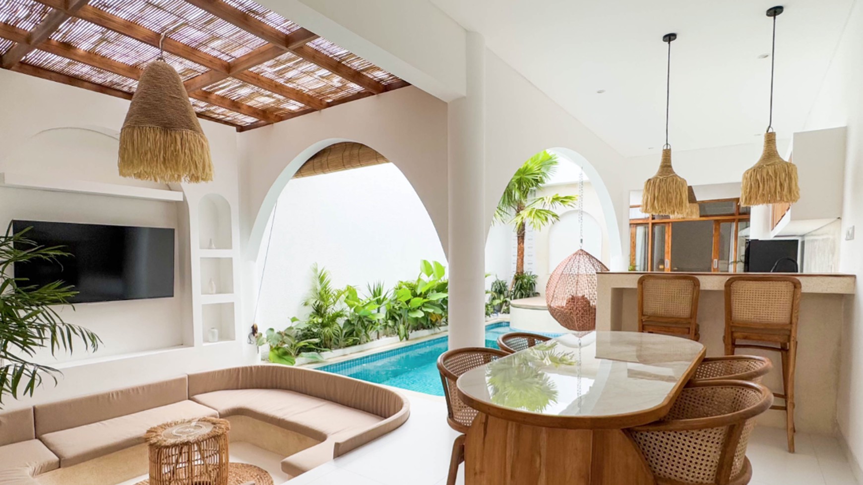 Brand New Villa for Sale in Kerobokan Close To Seminyak Bali - Your Tropical Oasis Awaits!