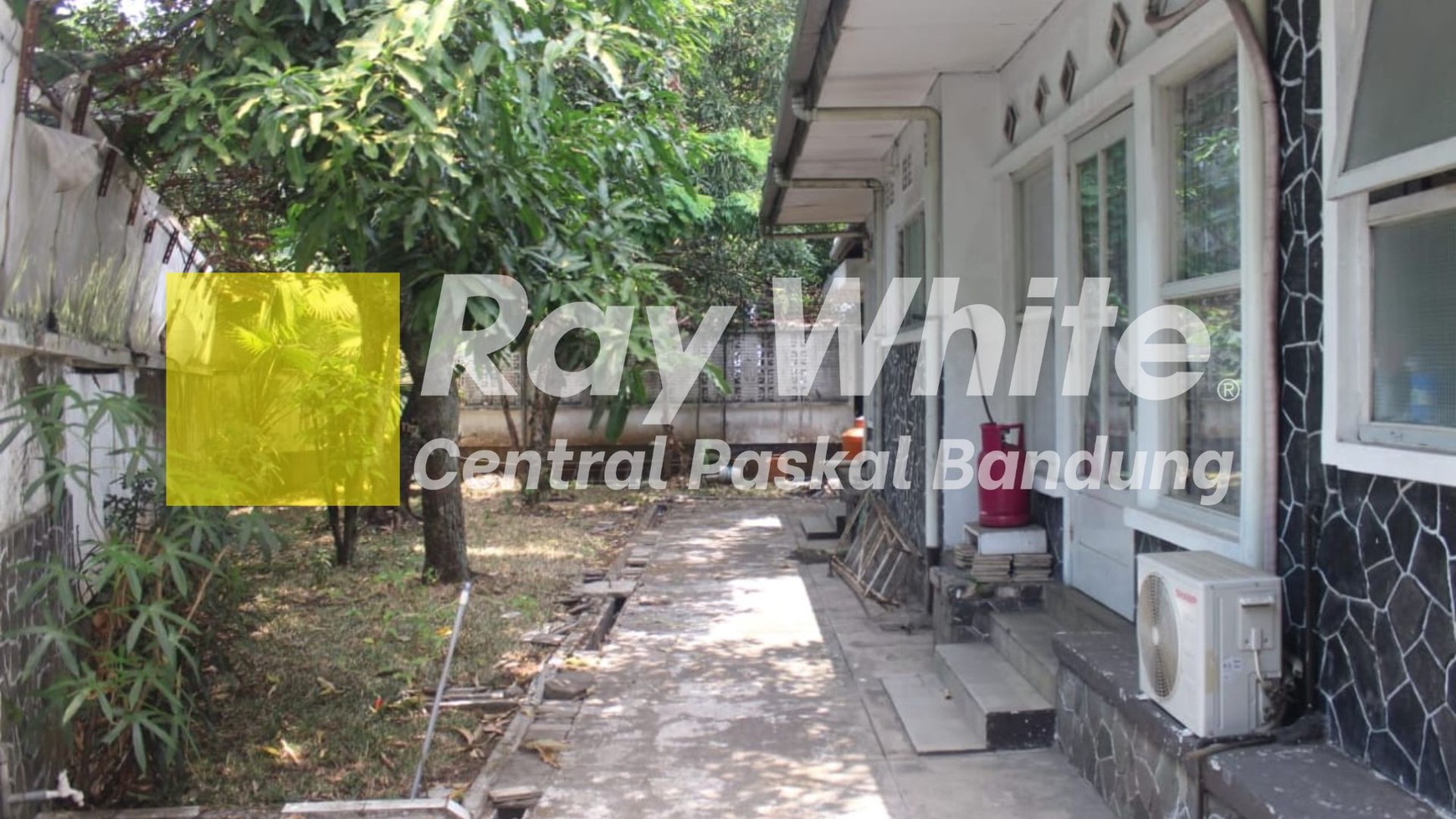 Rumah di Ir H Juanda Bandung